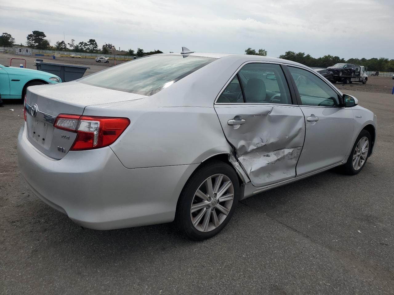 2014 TOYOTA CAMRY