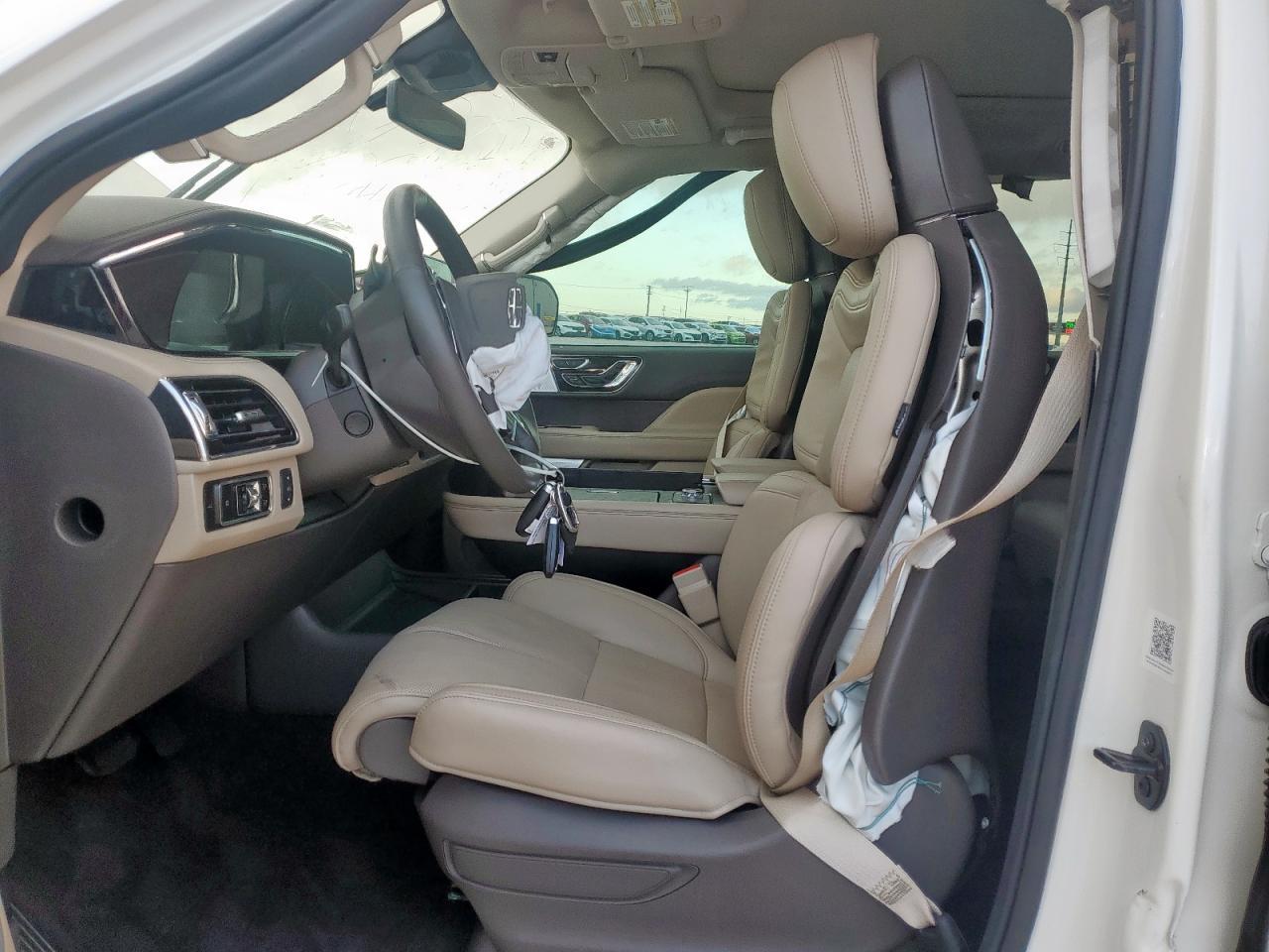 2024 LINCOLN Navigator
