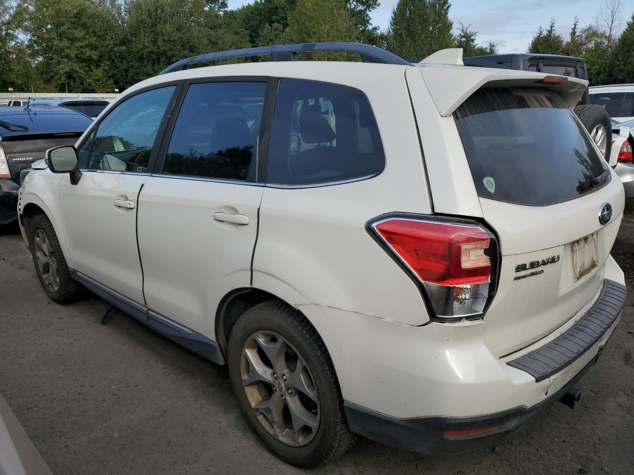 2017 SUBARU FORESTER