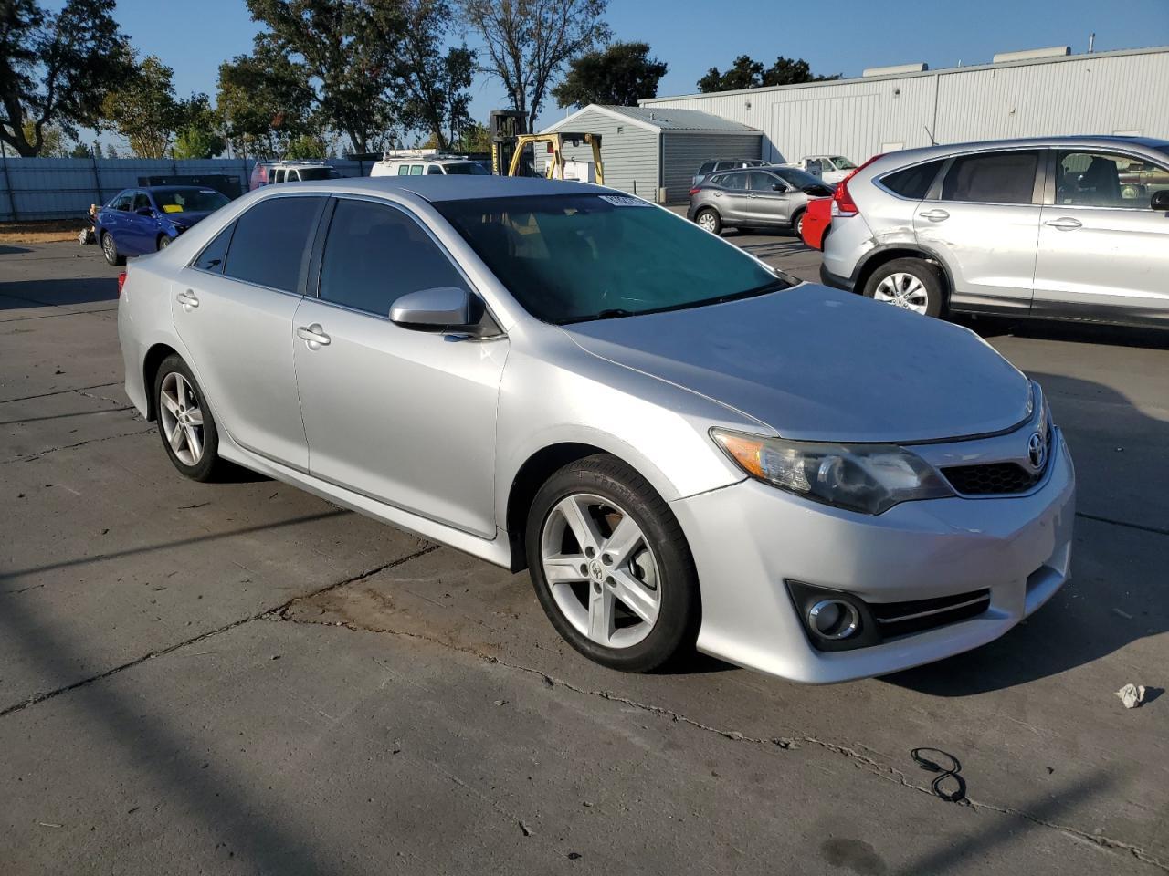 2012 TOYOTA CAMRY