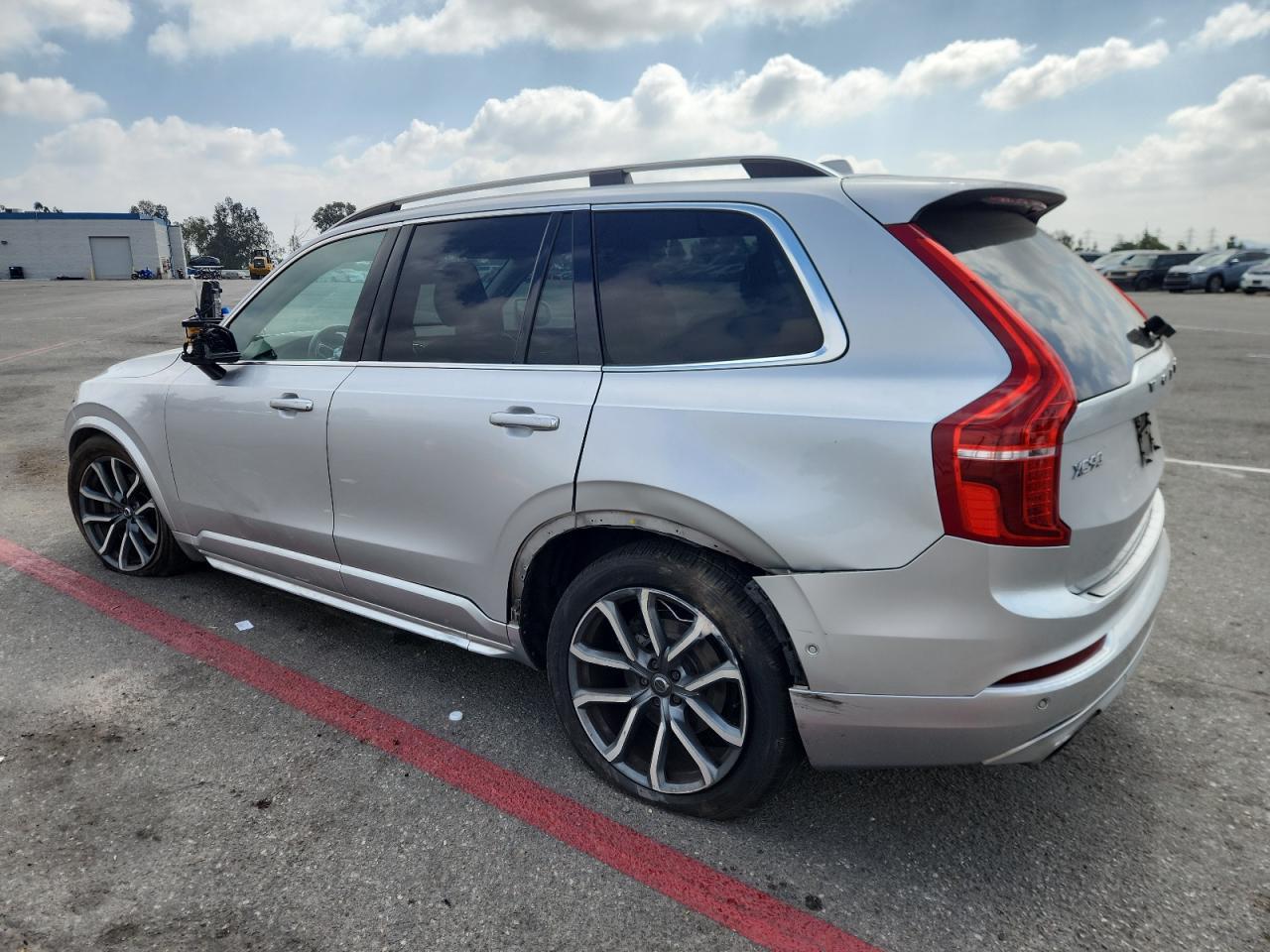 2017 VOLVO XC90