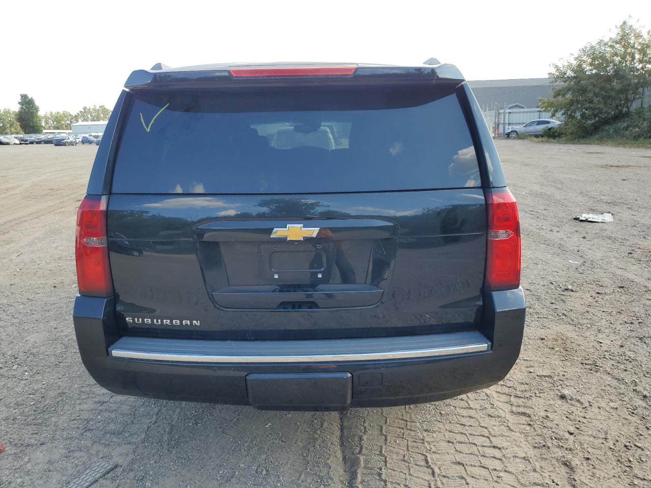 2015 CHEVROLET Suburban