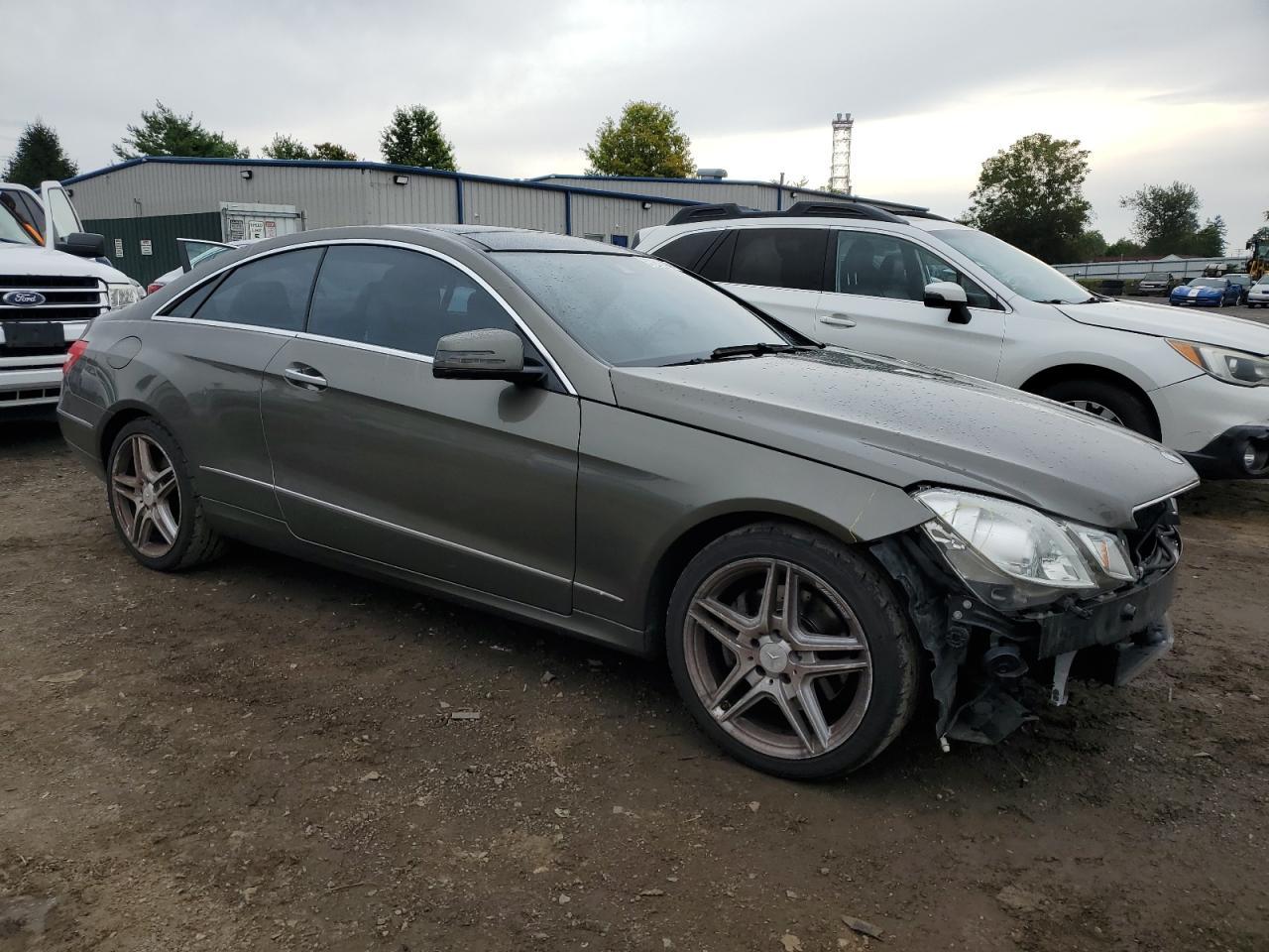 2013 MERCEDES-BENZ E-Class