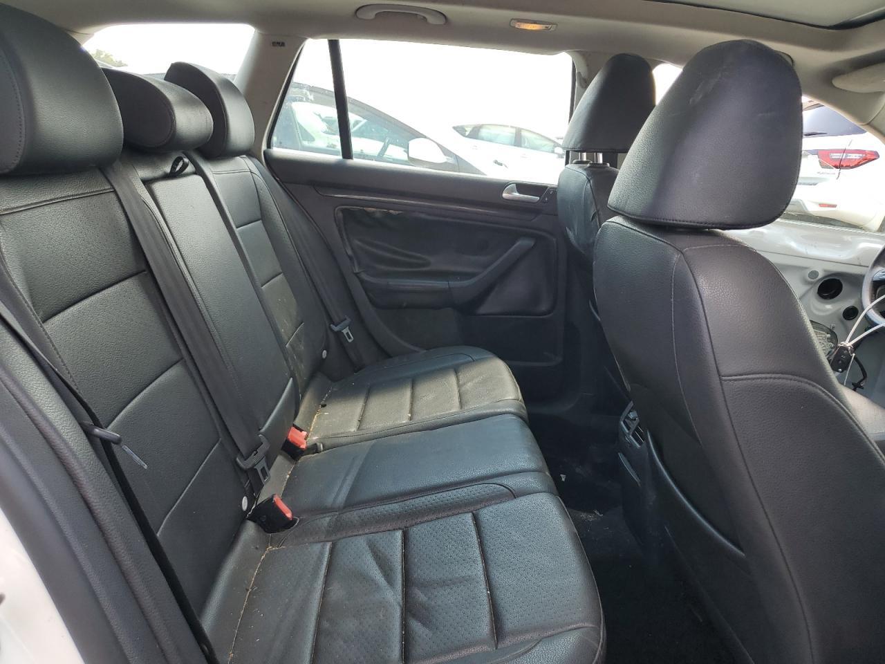 2013 VOLKSWAGEN JETTA