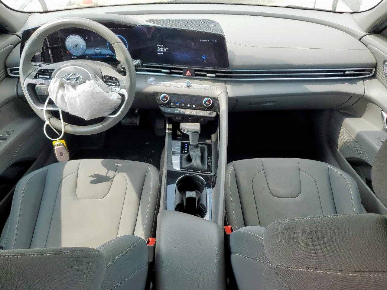 2023 HYUNDAI ELANTRA
