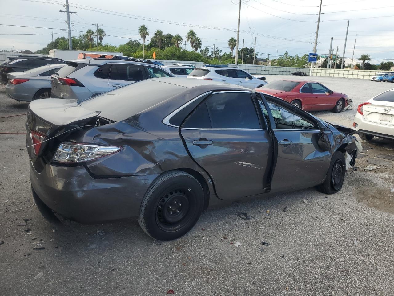 2015 TOYOTA CAMRY