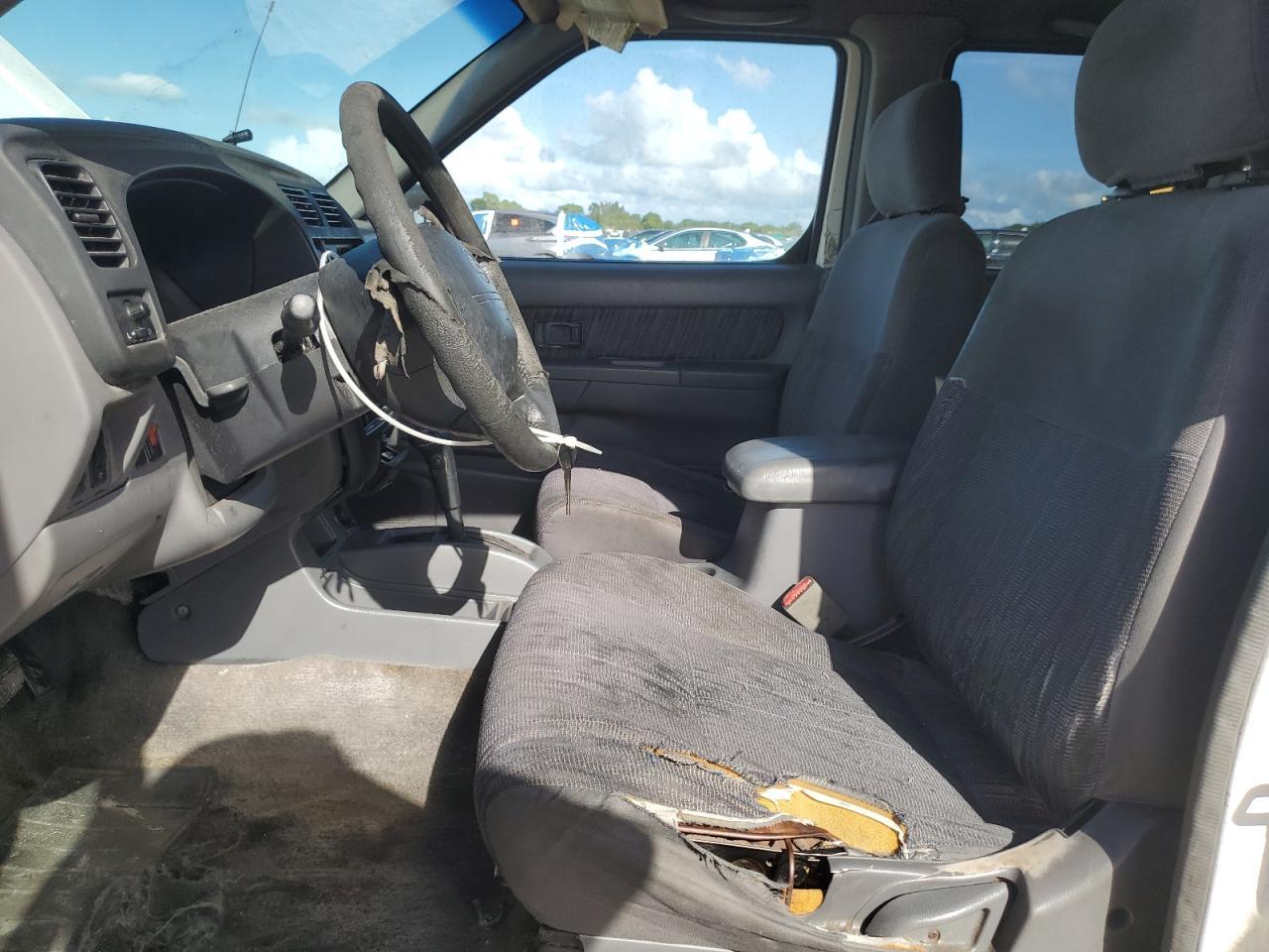 2000 NISSAN Frontier