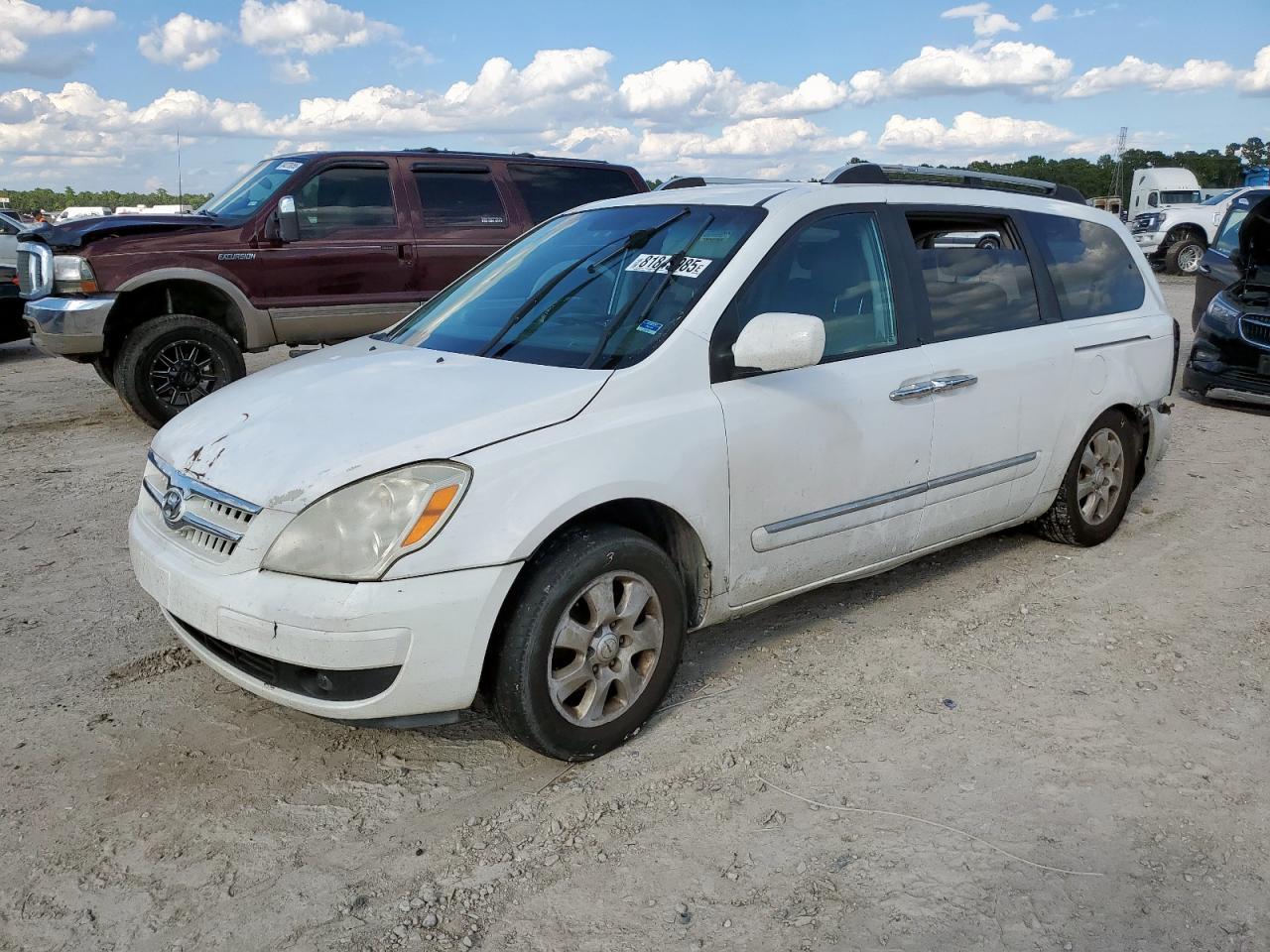 2007 HYUNDAI Entourage