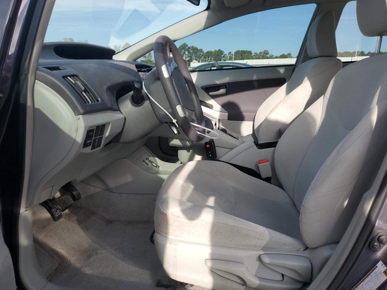 2011 TOYOTA PRIUS