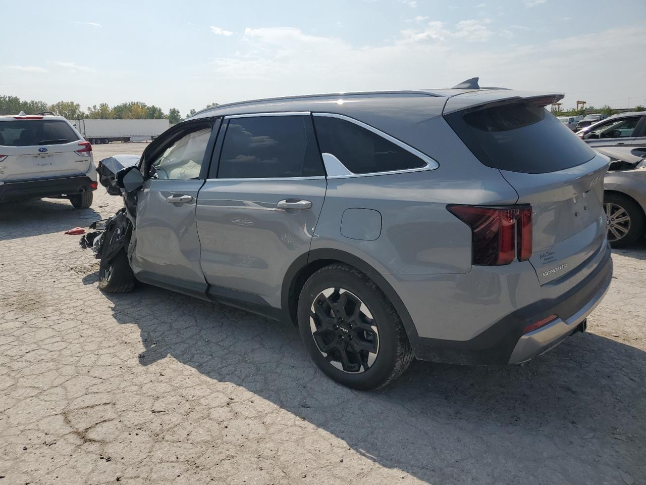 2025 KIA SORENTO
