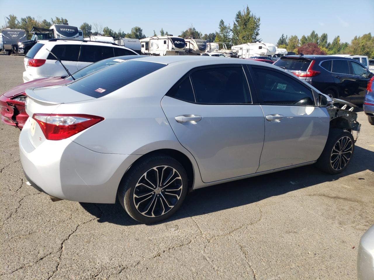 2016 TOYOTA COROLLA