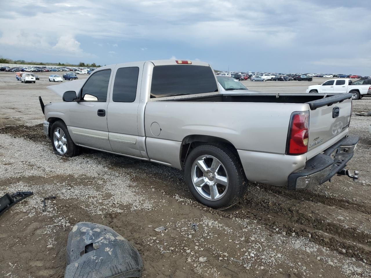 2004 CHEVROLET Silverado