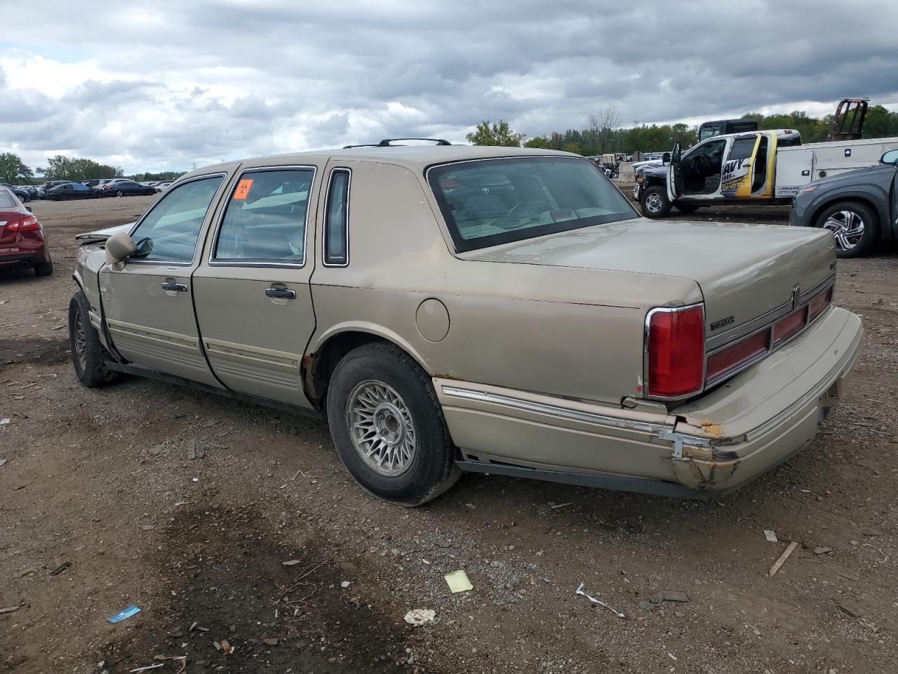 1996 LINCOLN Town Car