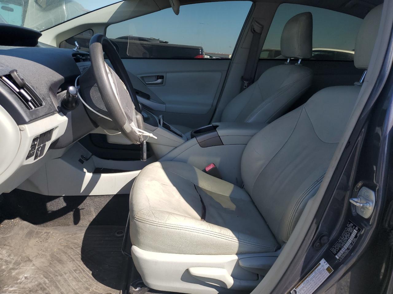 2013 TOYOTA PRIUS