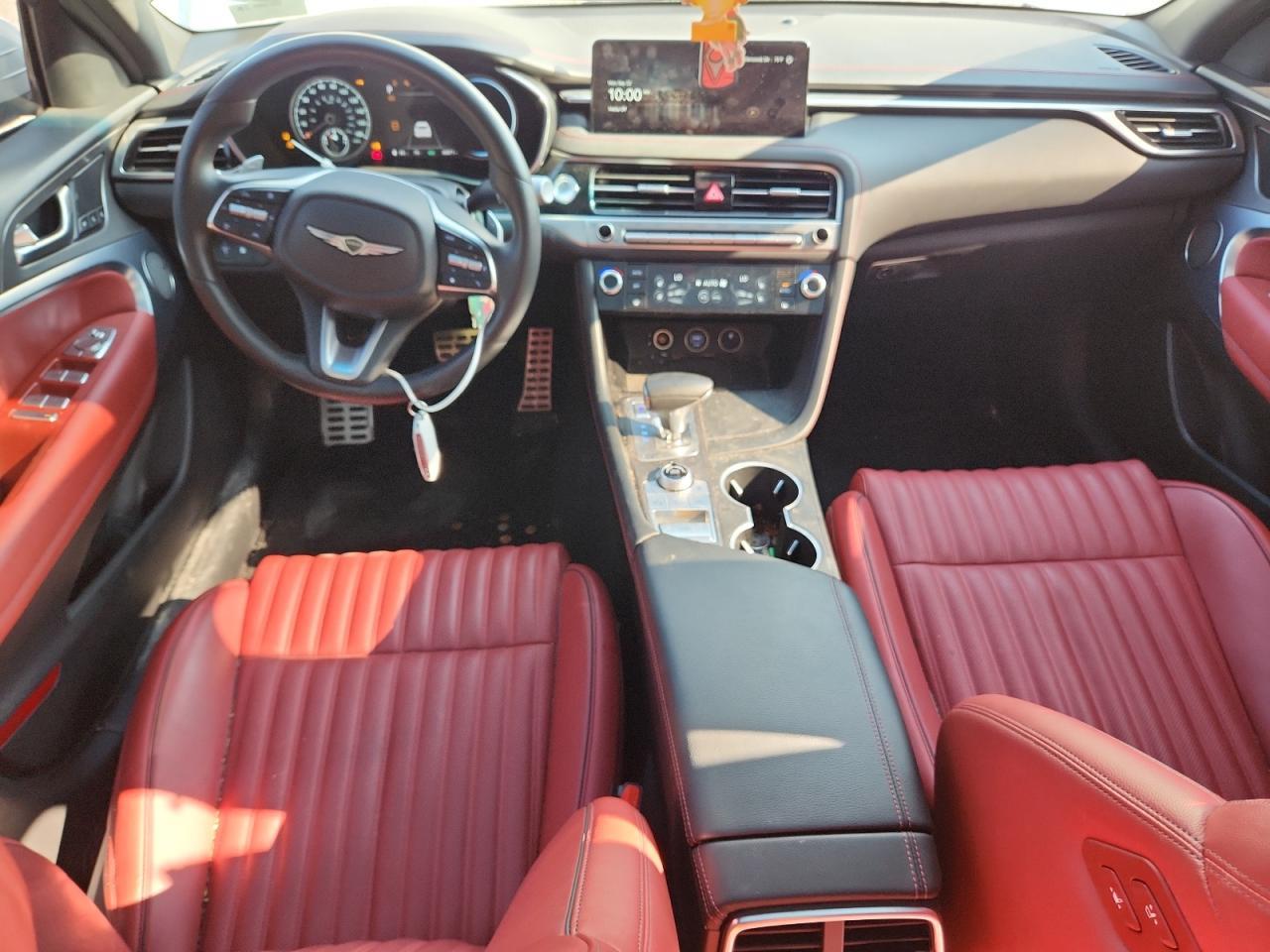 2025 GENESIS G70