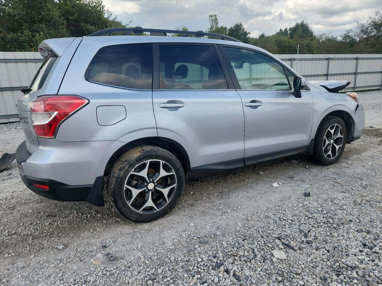 2016 SUBARU FORESTER