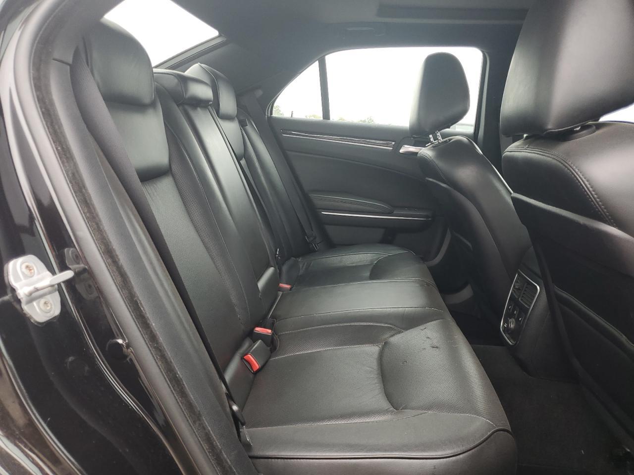 2011 CHRYSLER 300