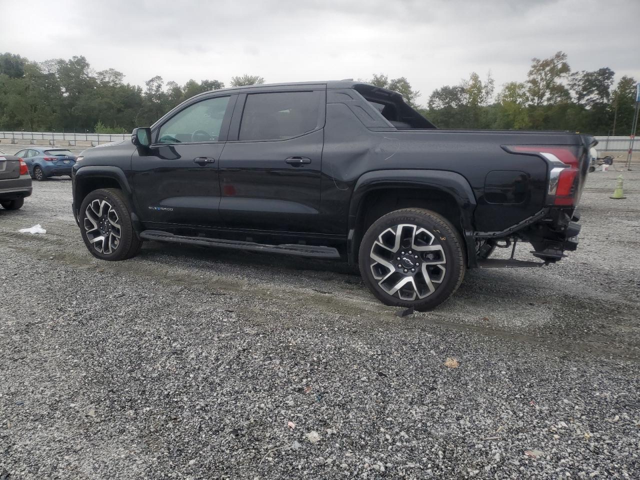 2024 CHEVROLET Silverado