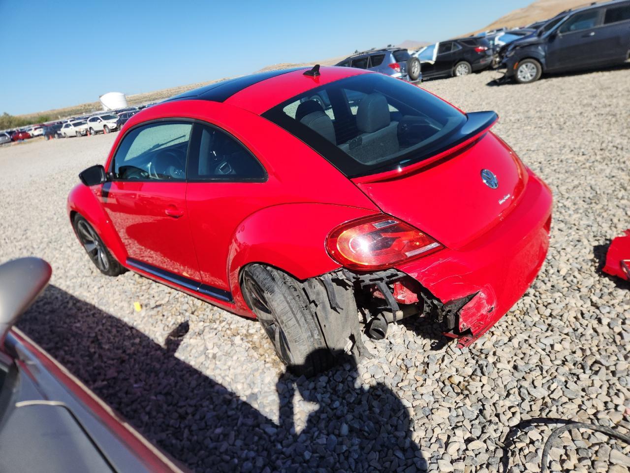 2012 VOLKSWAGEN Beetle