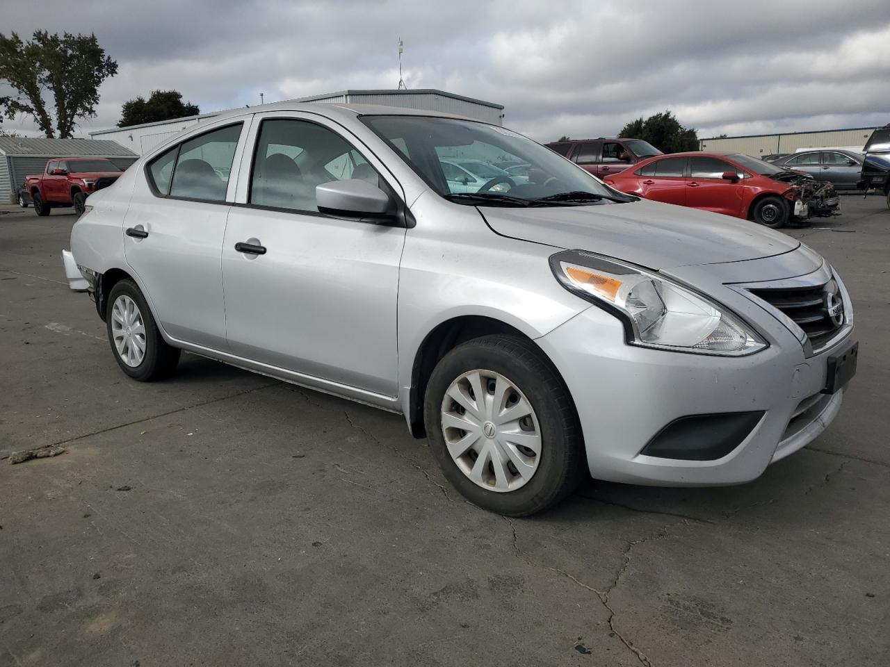 2017 NISSAN VERSA