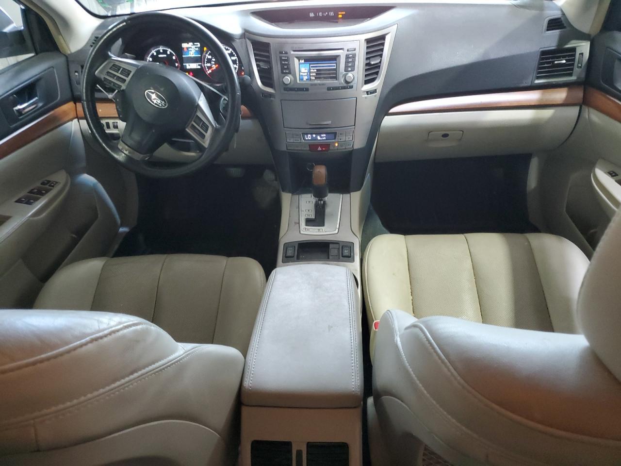 2013 SUBARU Outback