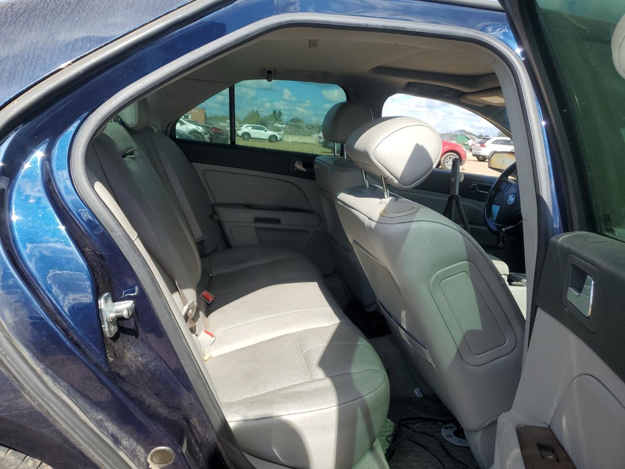 2005 CADILLAC STS