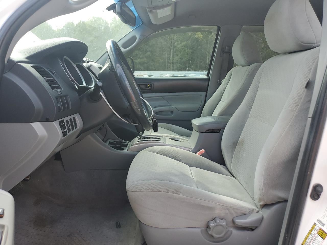 2011 TOYOTA TACOMA