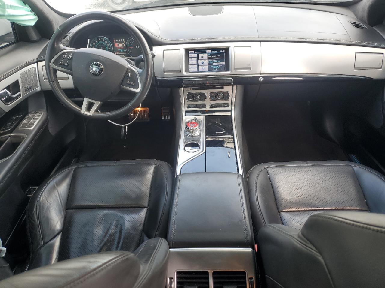 2014 JAGUAR XF