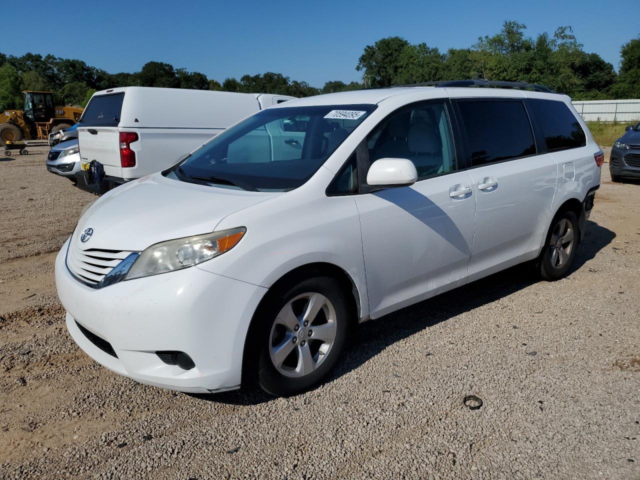 2015 TOYOTA SIENNA