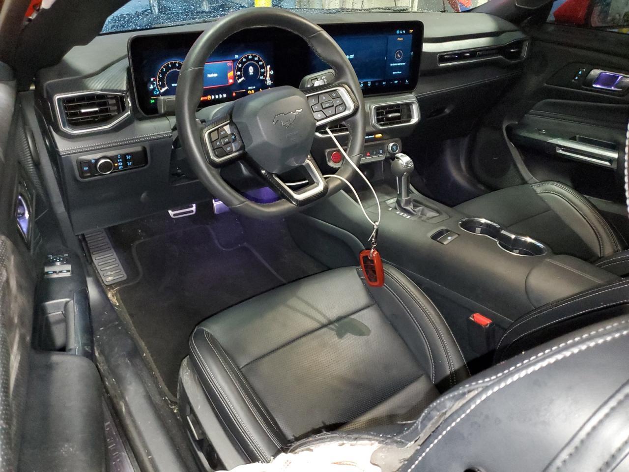 2025 FORD MUSTANG