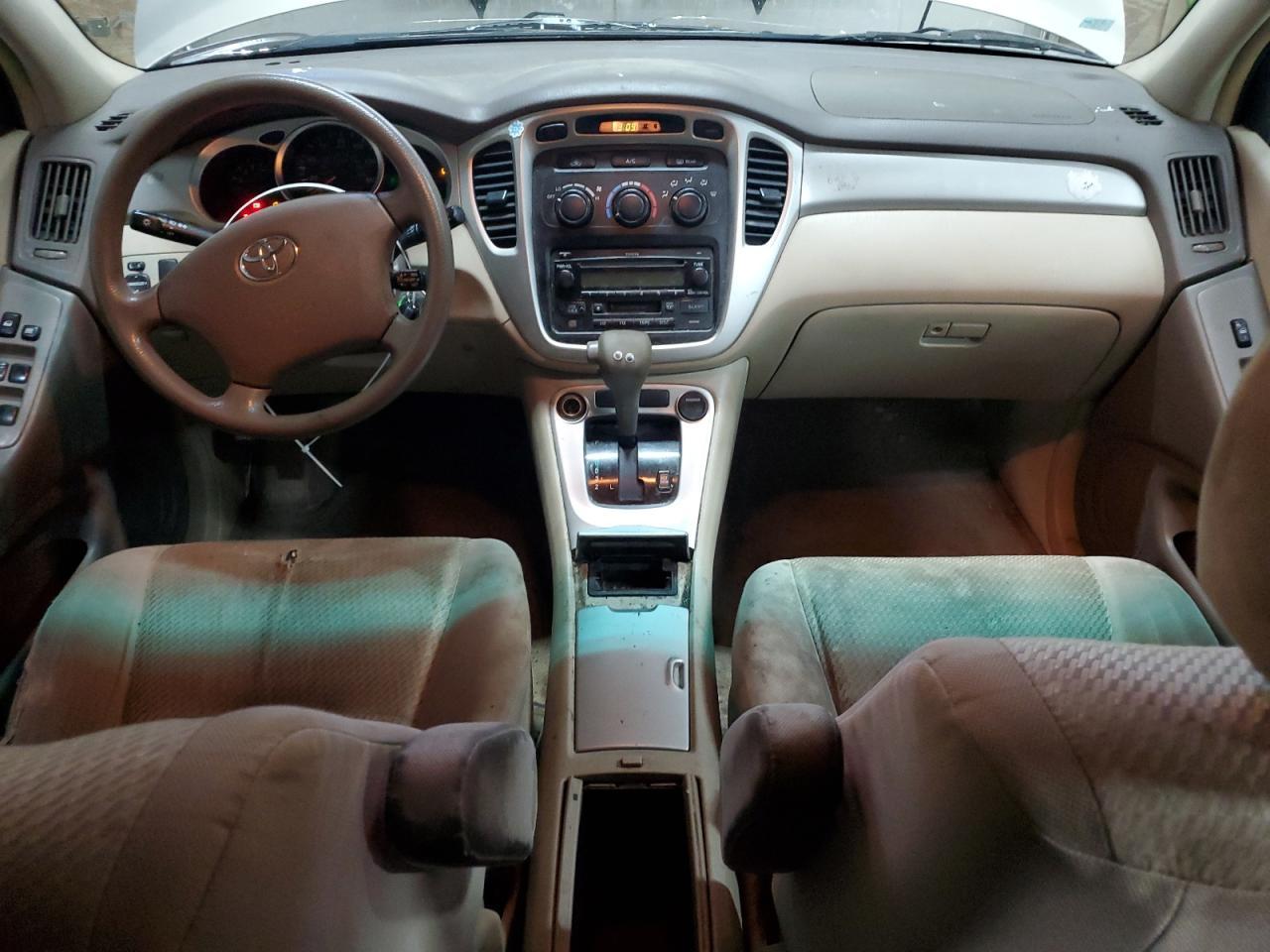 2004 TOYOTA HIGHLANDER
