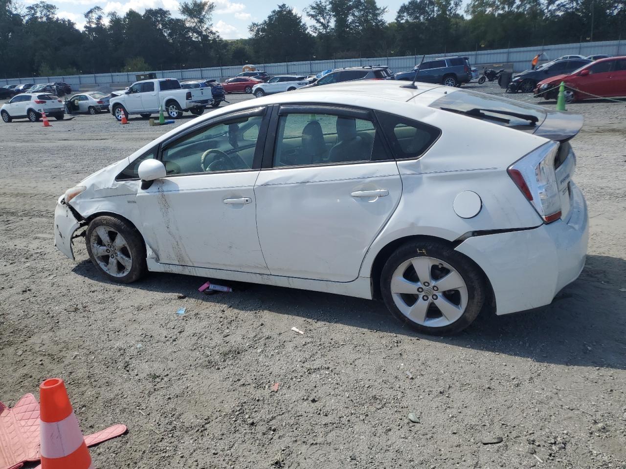 2011 TOYOTA PRIUS