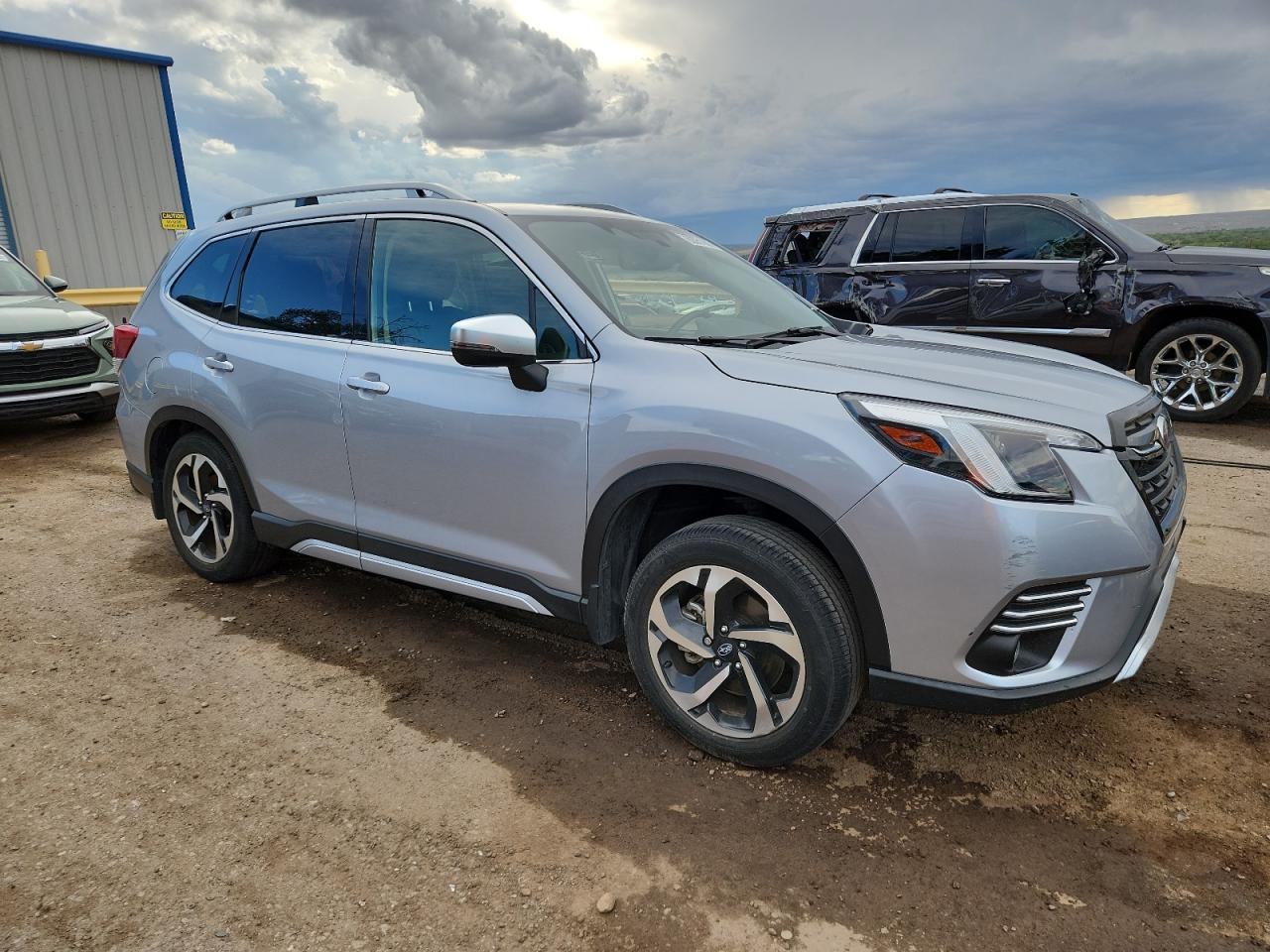 2023 SUBARU FORESTER