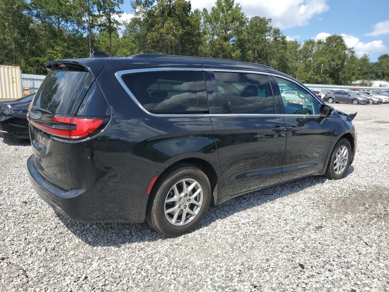 2022 CHRYSLER Pacifica
