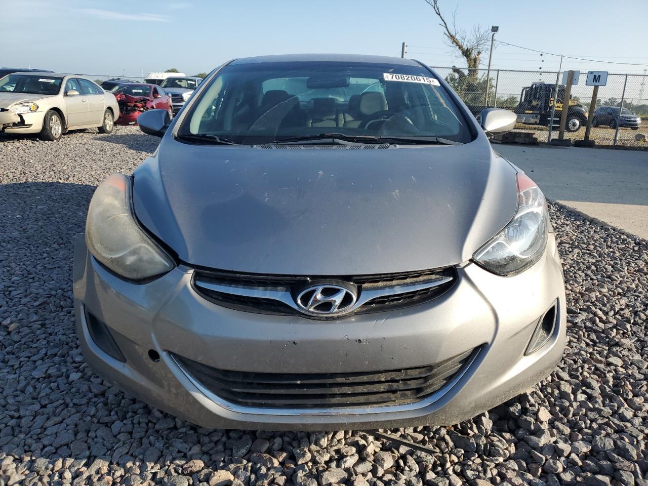 2011 HYUNDAI ELANTRA
