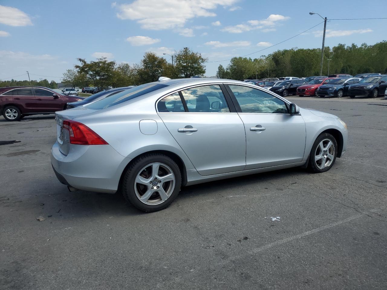 2012 VOLVO S60