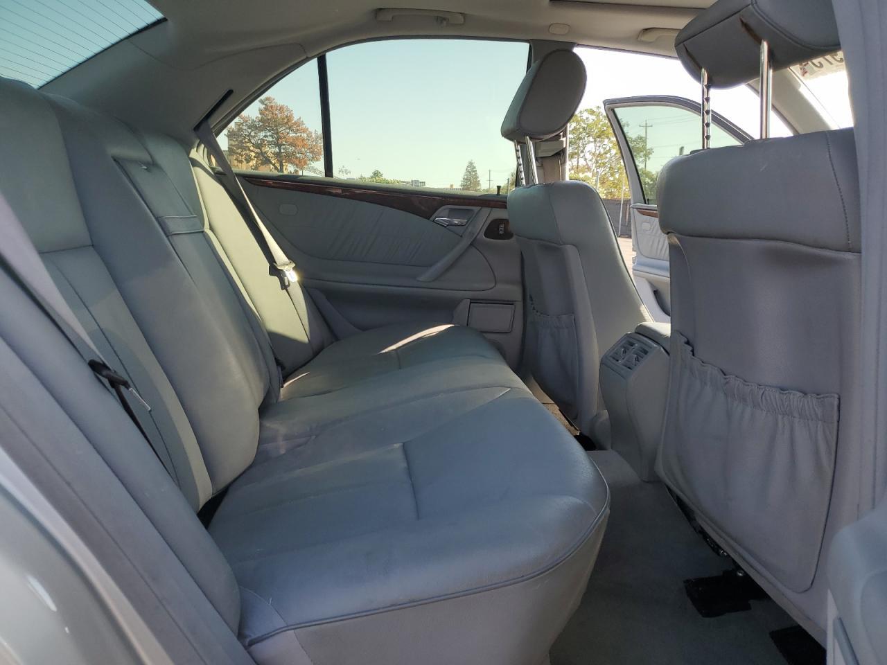 2001 MERCEDES-BENZ E-Class