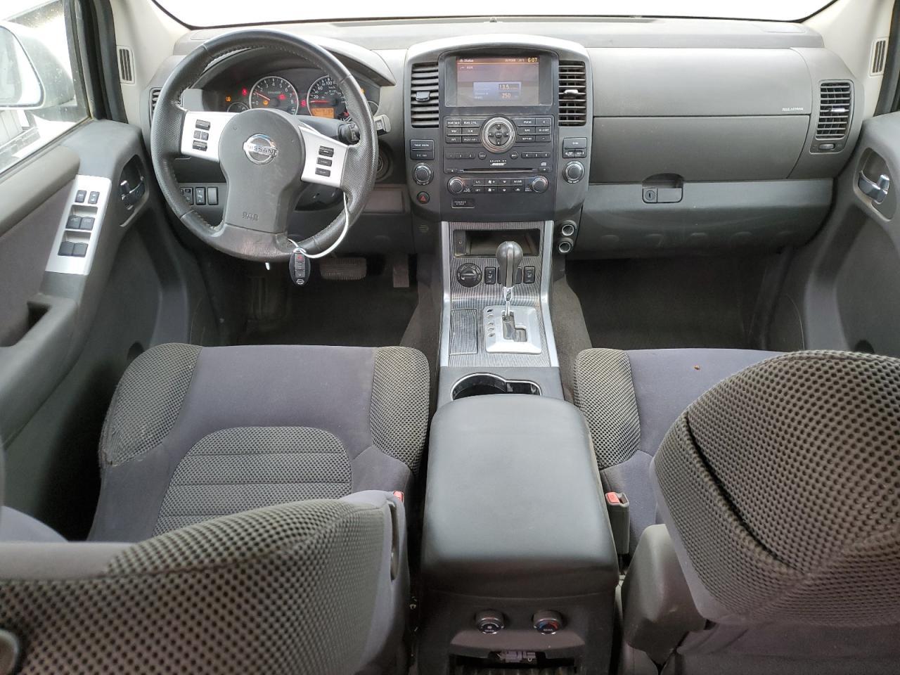 2010 NISSAN PATHFINDER