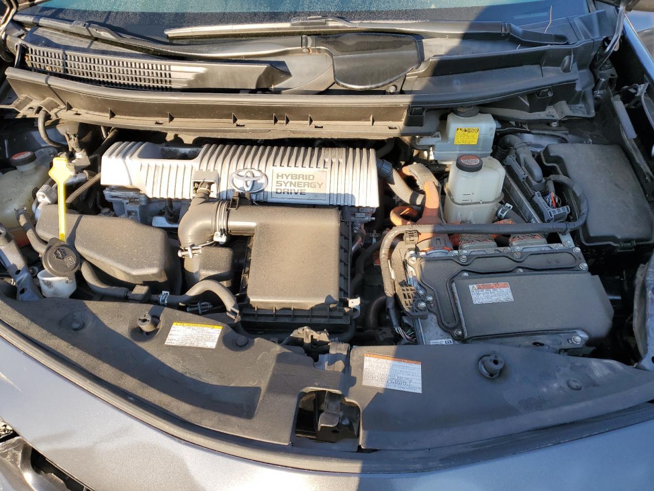 2016 TOYOTA PRIUS V