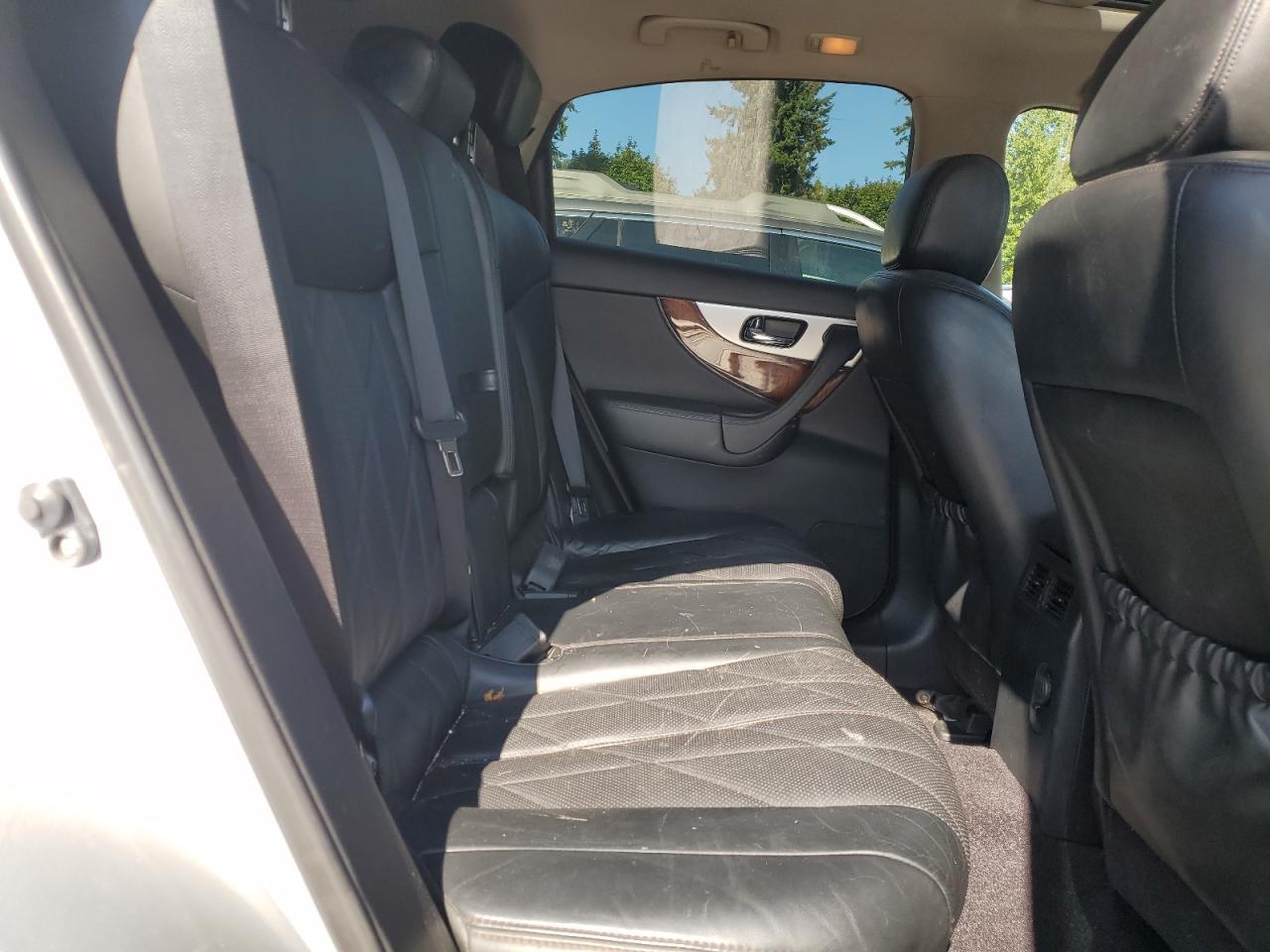 2012 INFINITI FX35