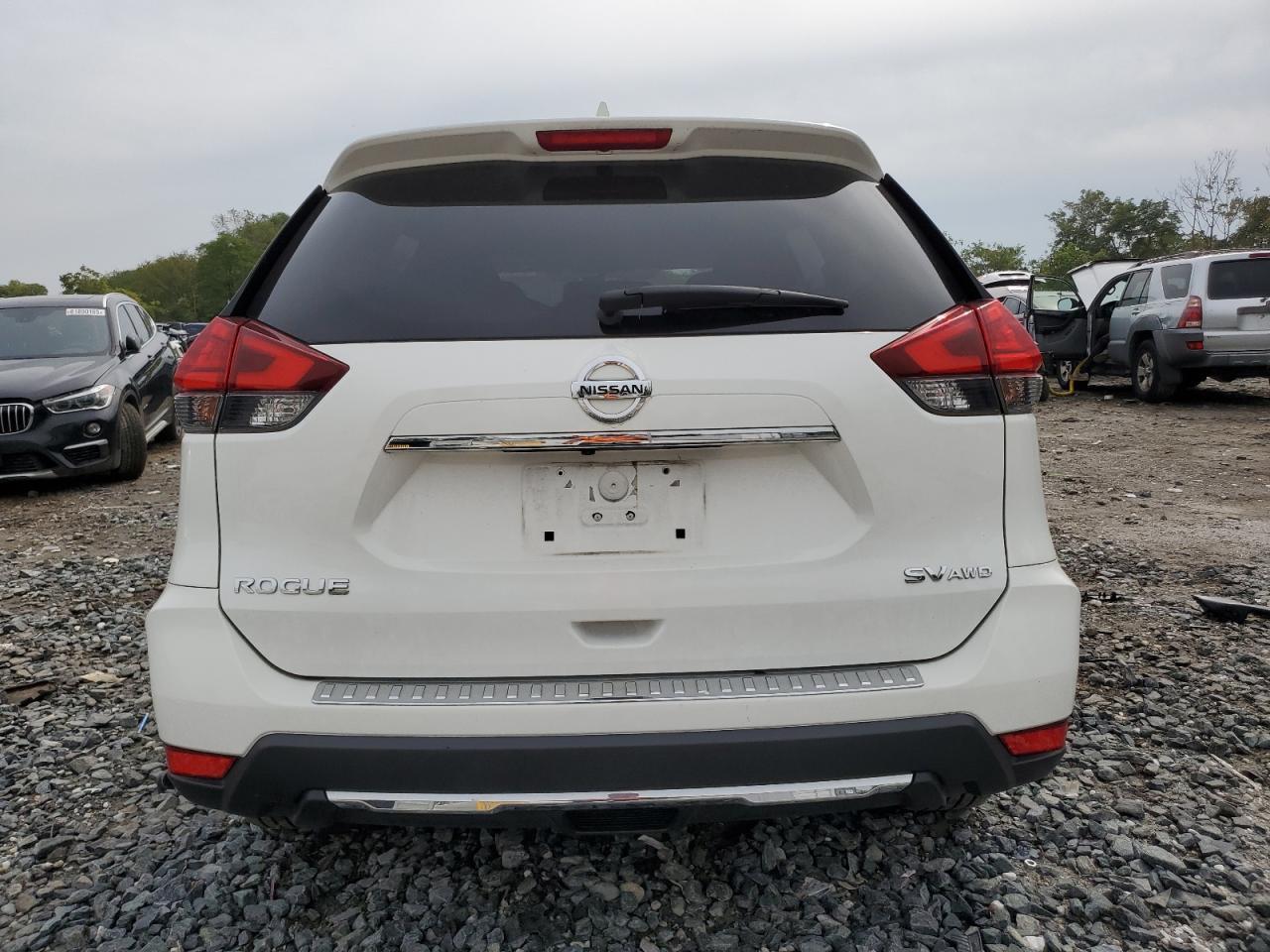 2017 NISSAN ROGUE