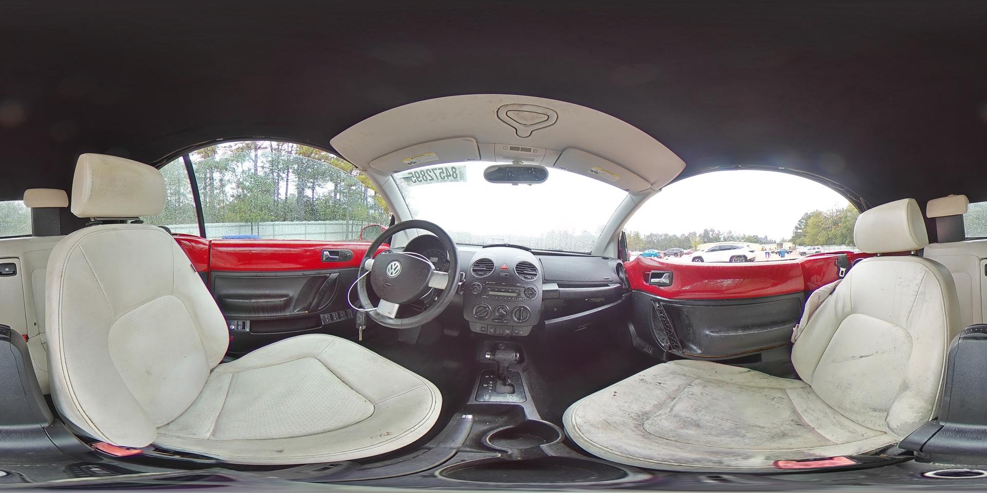 2010 VOLKSWAGEN Beetle