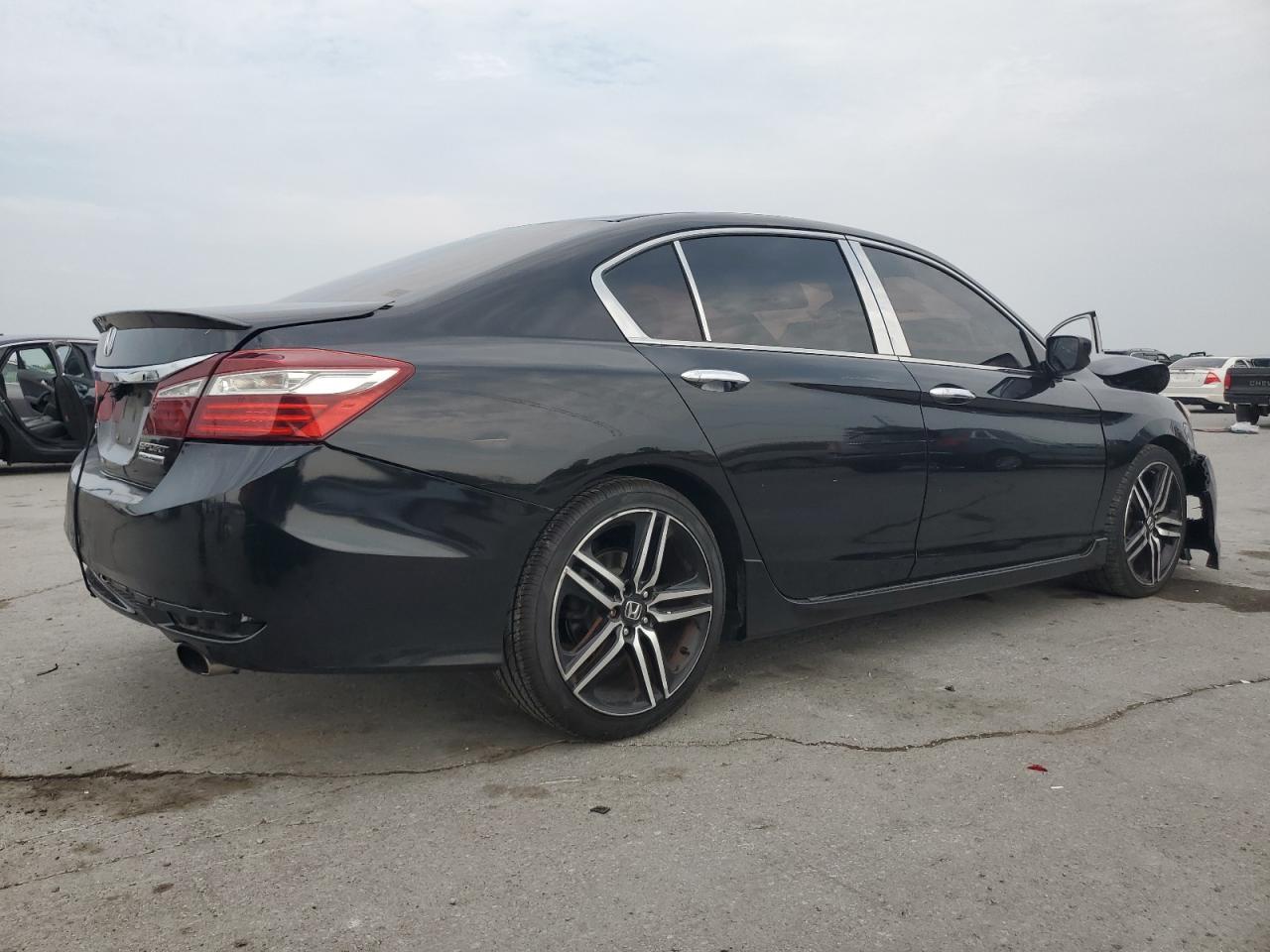 2017 HONDA ACCORD