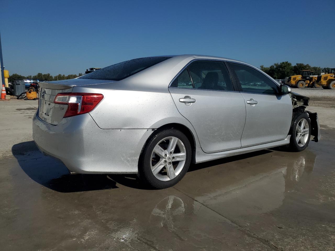 2013 TOYOTA CAMRY
