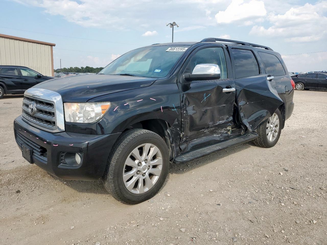 2016 TOYOTA Sequoia