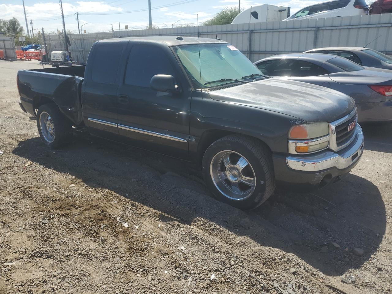2004 GMC Sierra