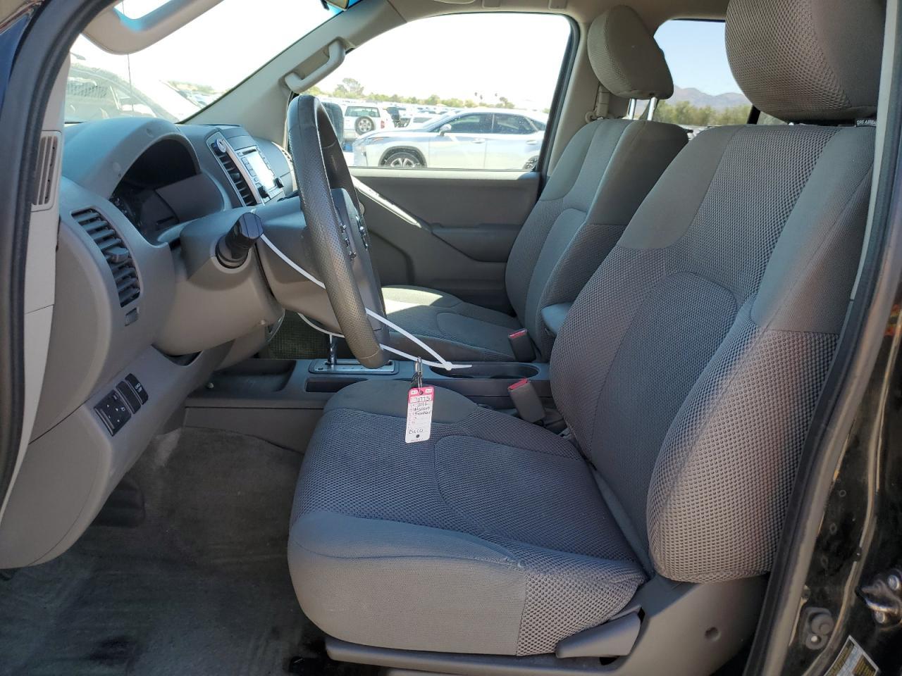2016 NISSAN Frontier
