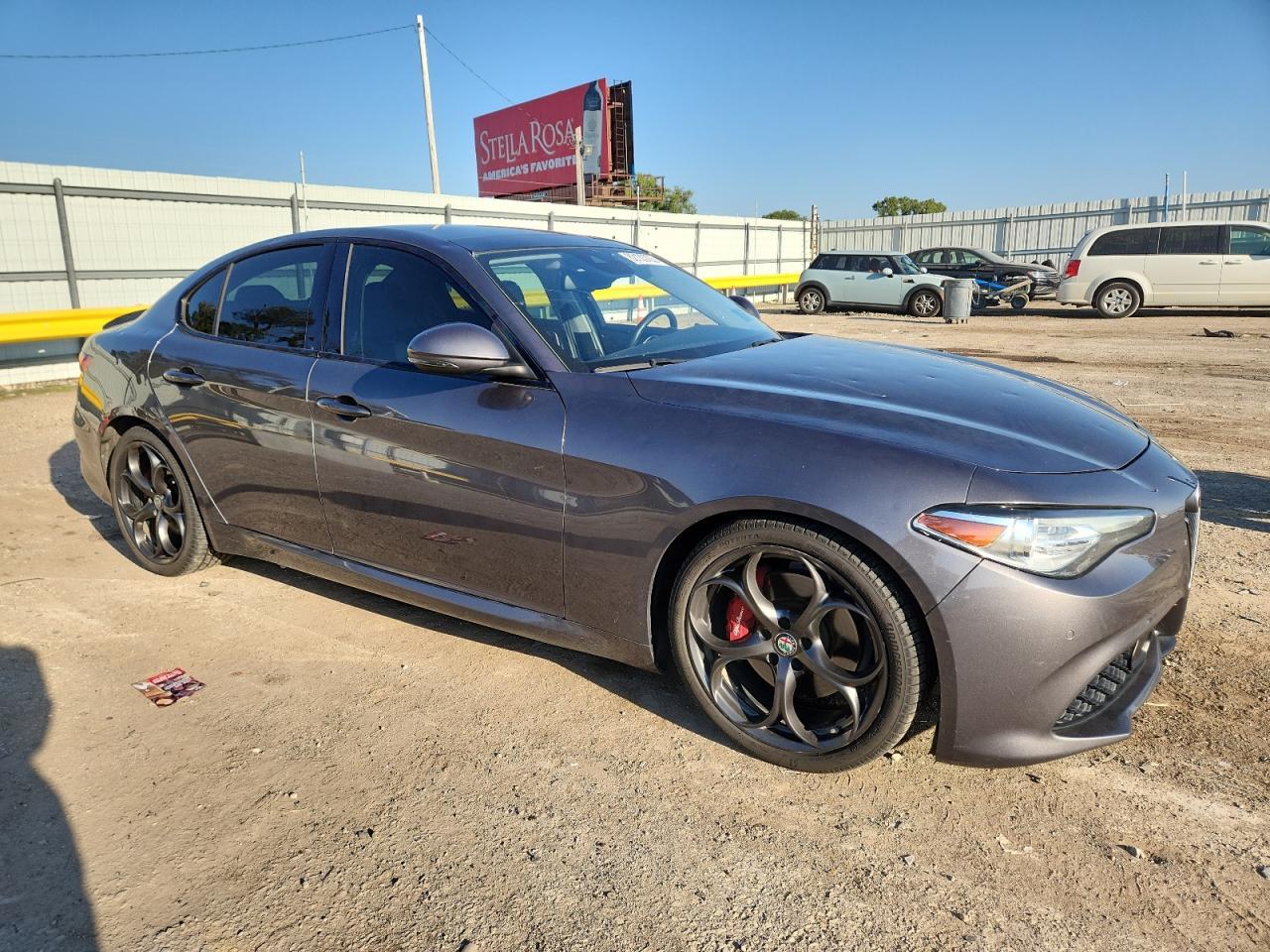 2017 ALFA ROMEO Giulia