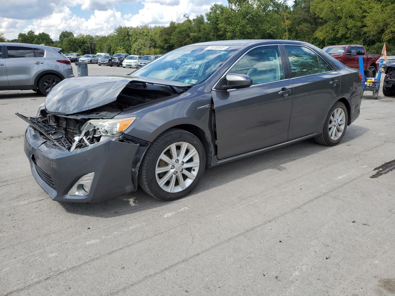 2013 TOYOTA CAMRY