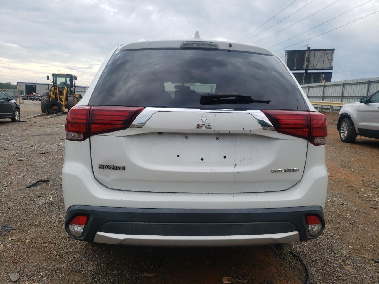 2018 MITSUBISHI outlander